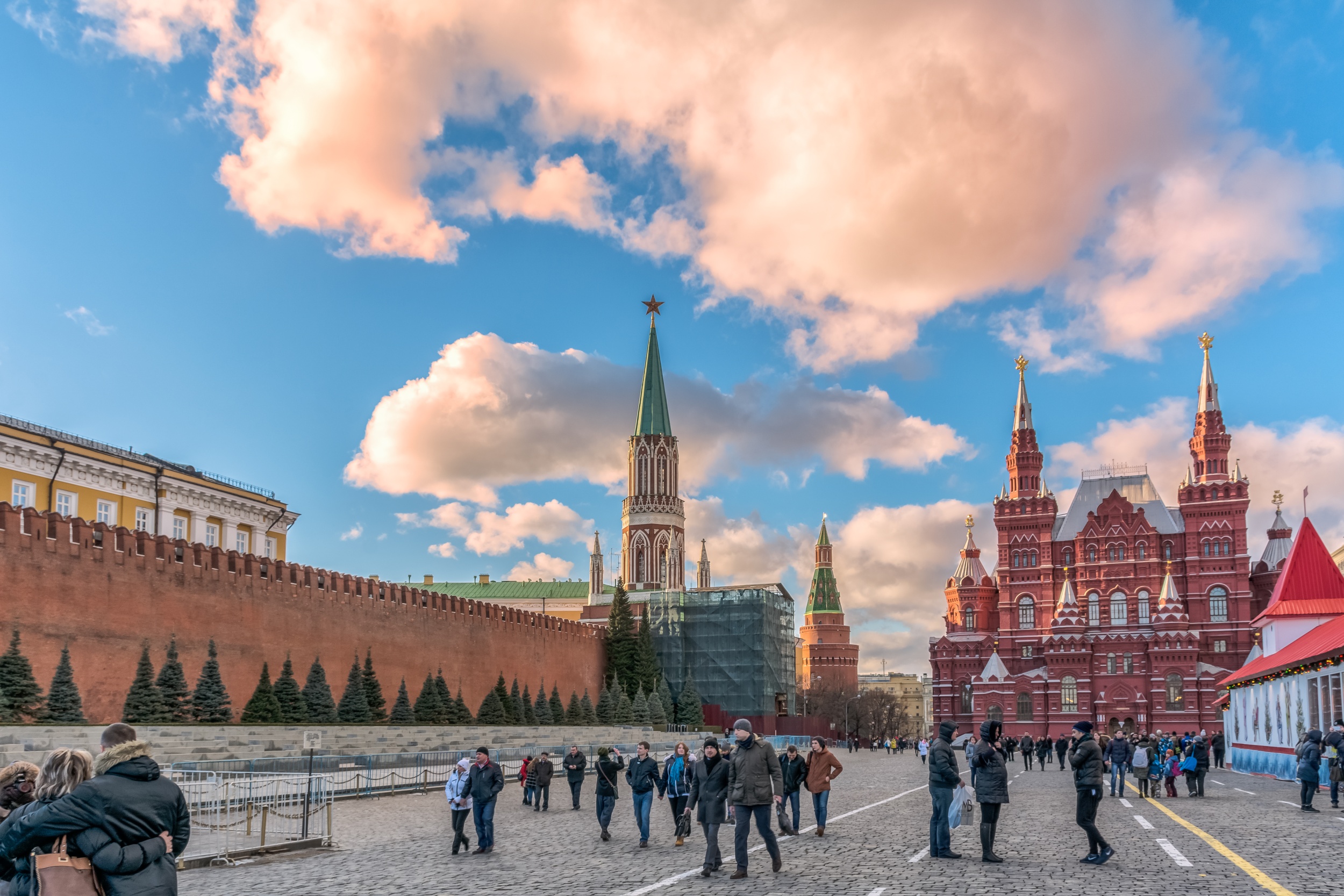 3 adventures-city-moscow.jpg