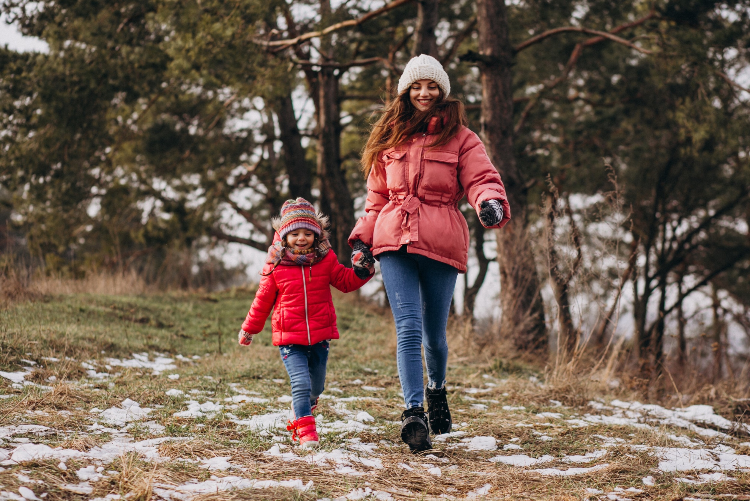 mother-with-little-daughter-winter-forest.jpg