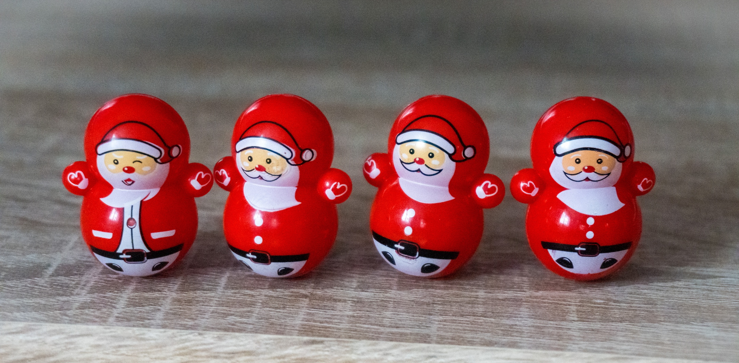 5 four-little-santa-toys-christmas-working-reading-letters-prepare-gifts.jpg